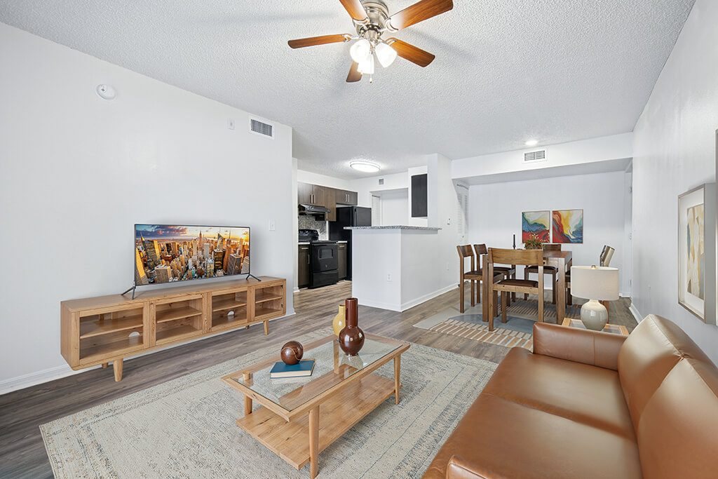 Emerald Dunes Apartments